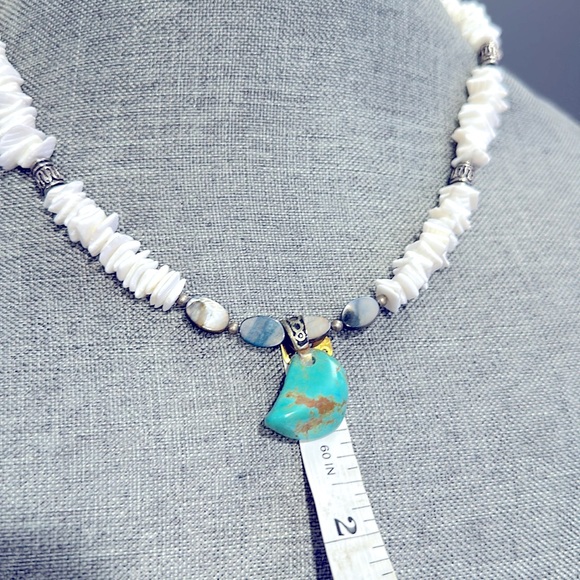Vintage Natural Puka Shell & Turquoise Necklace - Picture 5 of 5